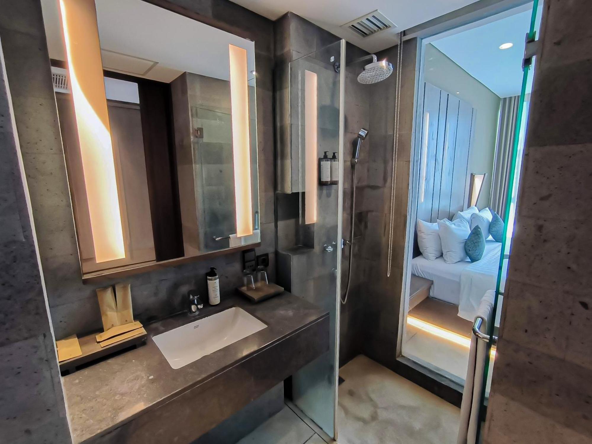 Wyndham Tamansari Jivva Resort Bali Siyut Eksteriør billede Bathroom