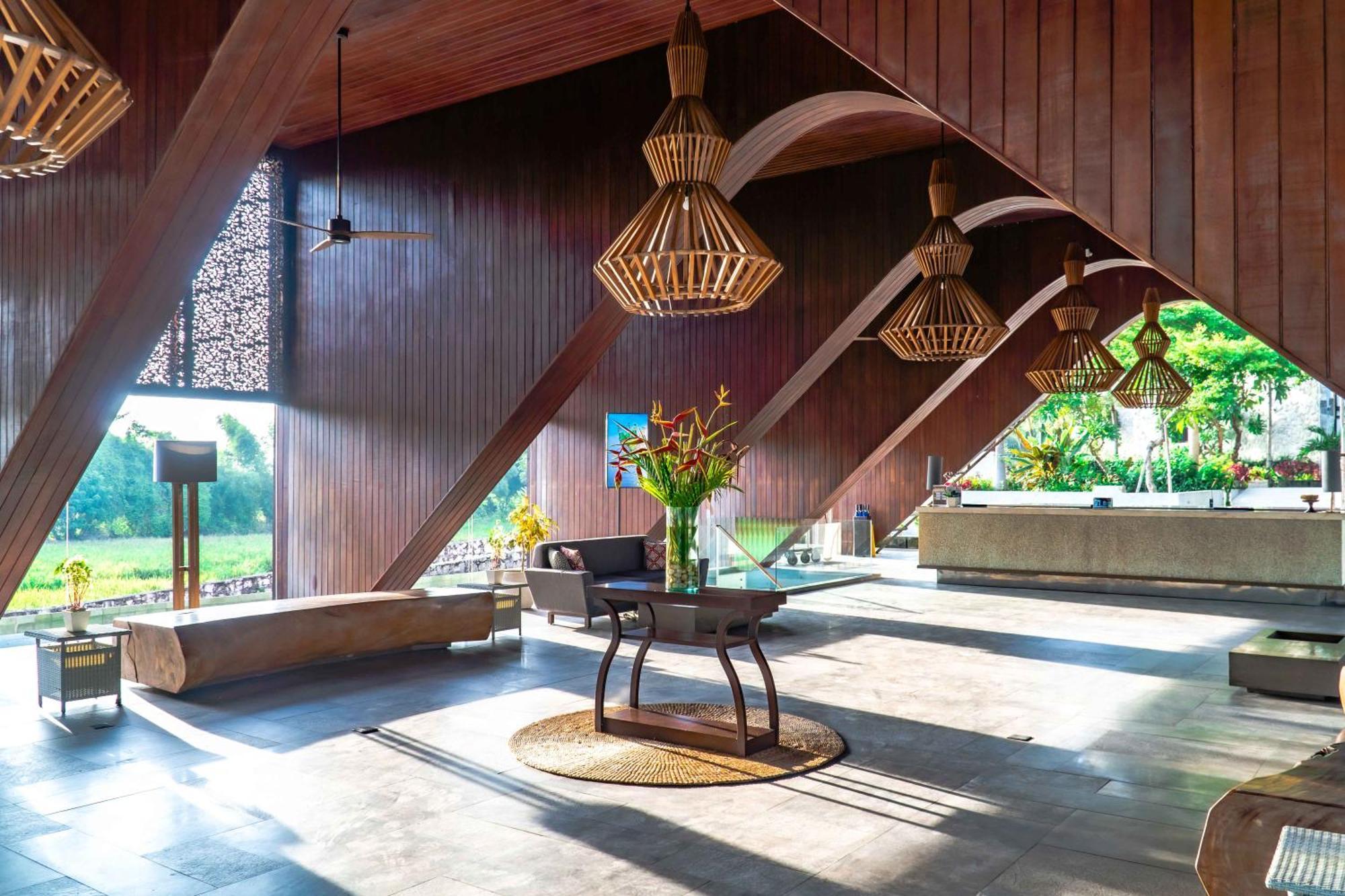 Wyndham Tamansari Jivva Resort Bali Siyut Eksteriør billede Interior of the hotel